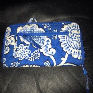 Vera Bradley Zip Around Wallet in Blue Lagoon